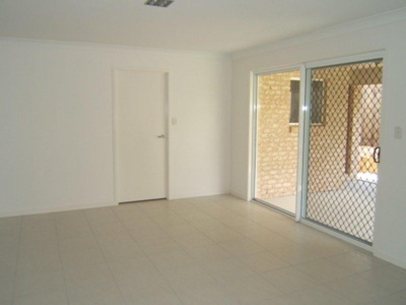 15 Usher Blvd, Beerwah QLD 4519