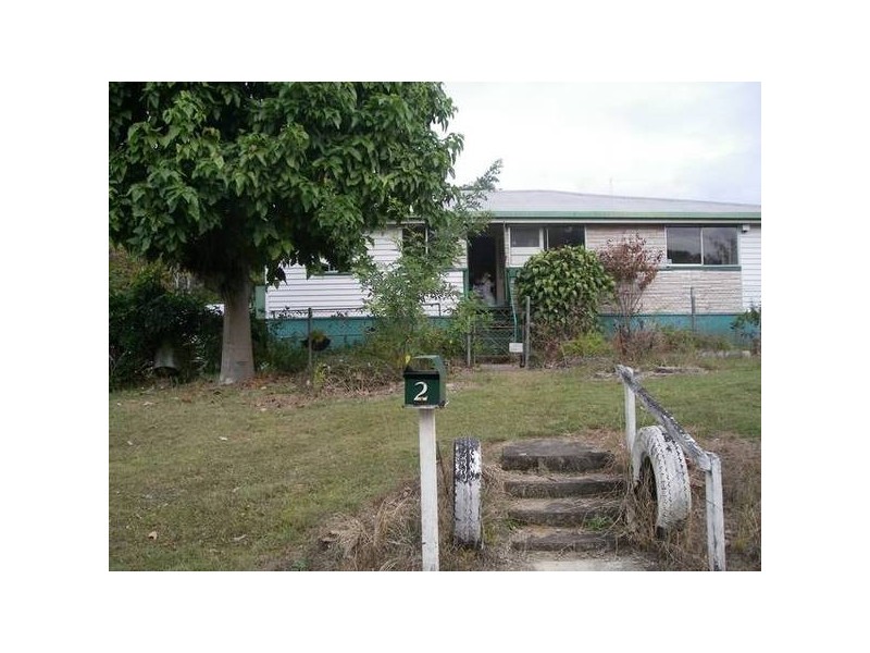 2 Bishop Street, Glass House Mountains QLD 4518