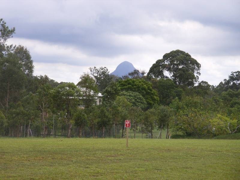 3 Peterlyn Court, Beerwah QLD 4519