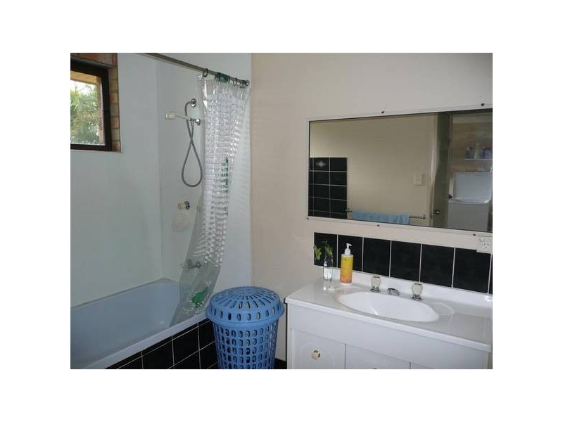 Glass House Mountains QLD 4518