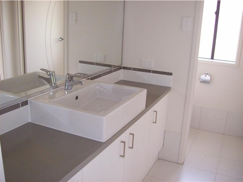 89 Shaws Road, Beerwah QLD 4519