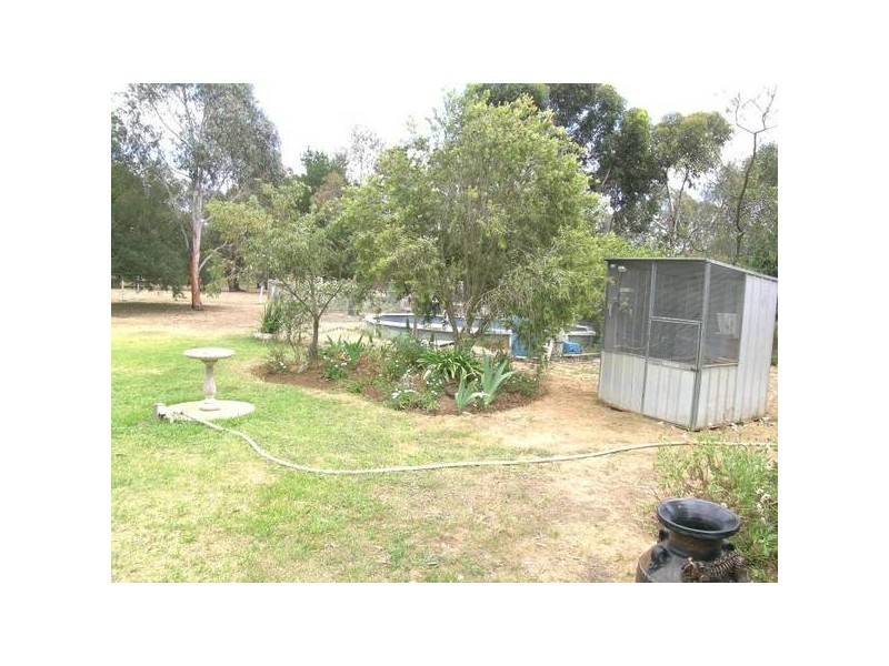 25 Outside Crt, Teesdale VIC 3328