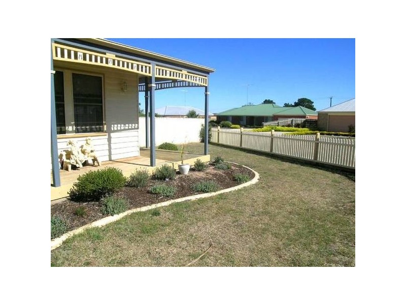 23 James Place, Bannockburn VIC 3331