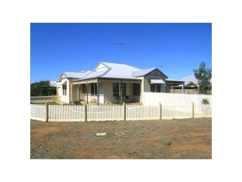 23 James Place, Bannockburn VIC 3331