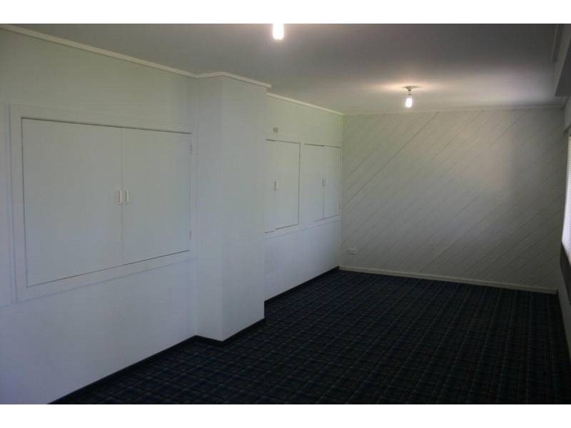 11 Kateena Avenue, Tascott NSW 2250