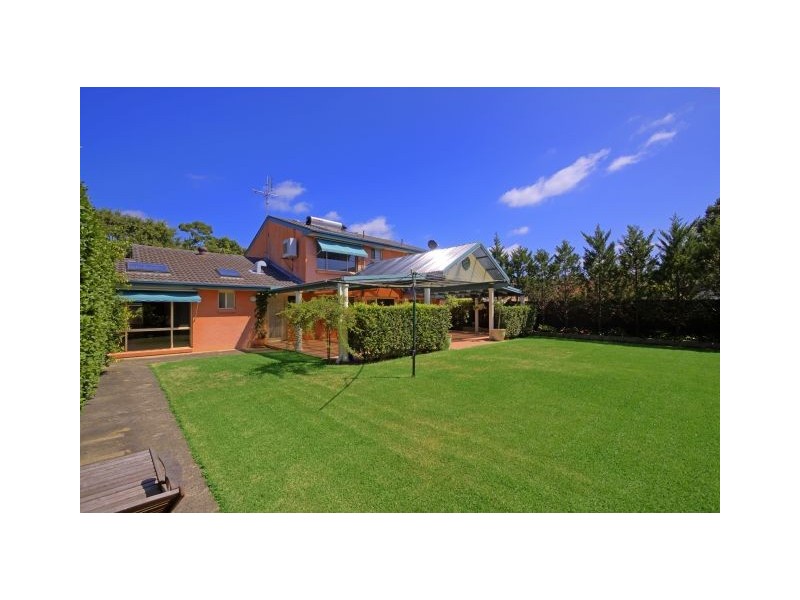 99 Albany Street, Point Frederick NSW 2250