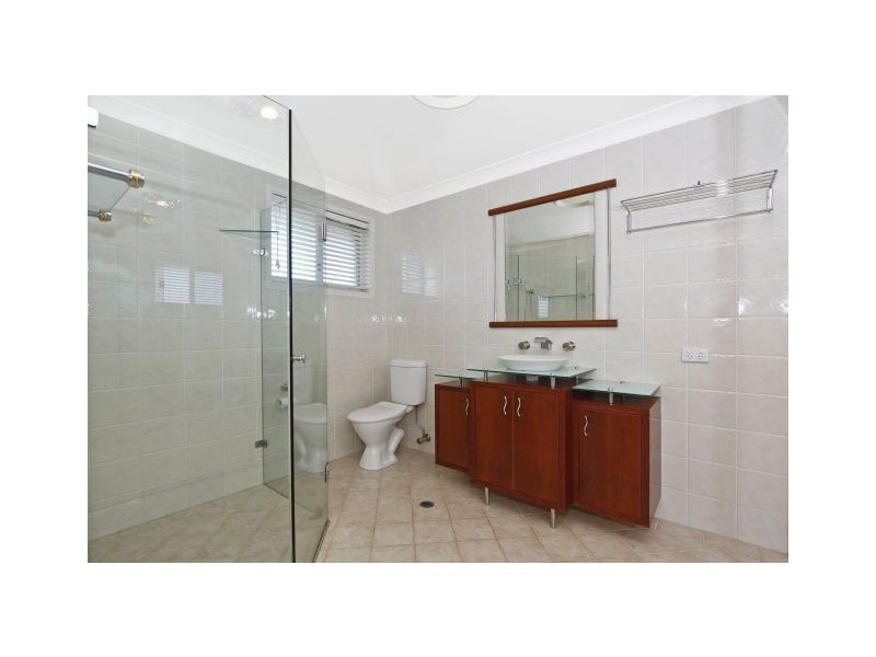 99 Albany Street, Point Frederick NSW 2250