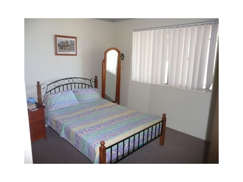 8/148 Albany Street, Point Frederick NSW 2250