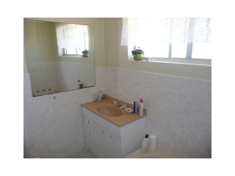 8/148 Albany Street, Point Frederick NSW 2250