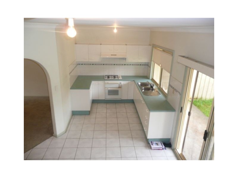 6/8 Beechwood Close, Ourimbah NSW 2258