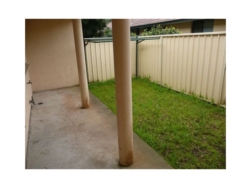 6/8 Beechwood Close, Ourimbah NSW 2258