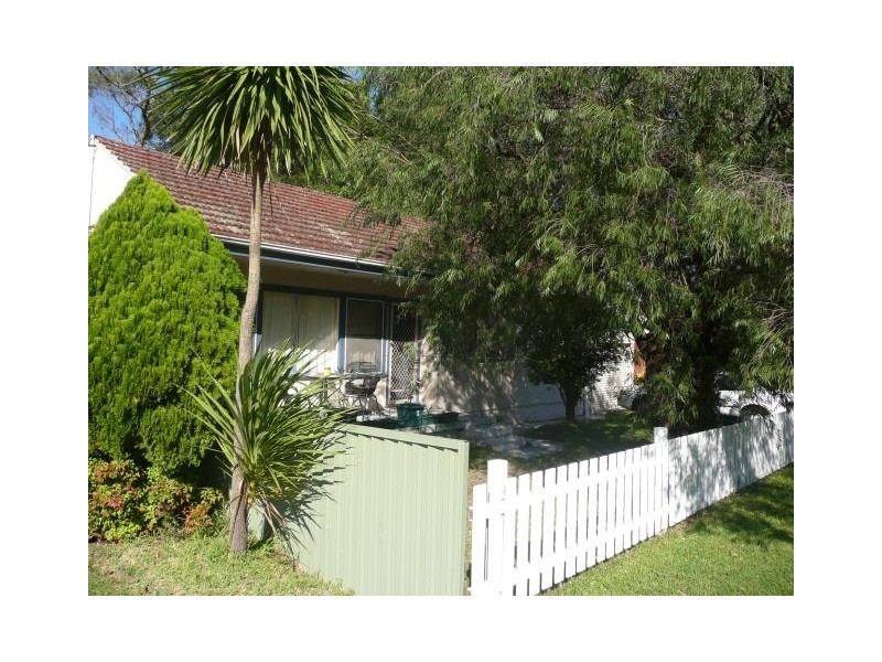 51 Renwick Street, Wyoming NSW 2250