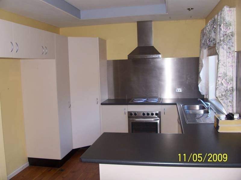 23 Orange Parade, Wyoming NSW 2250