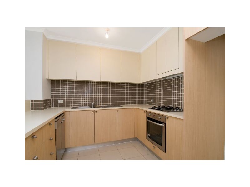 325/80 John Whiteway Drive, Gosford NSW 2250