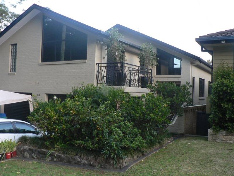 38 Digby Road, Erina NSW 2250