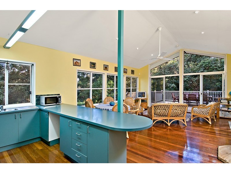 303 The Ridgeway Road, Lisarow NSW 2250