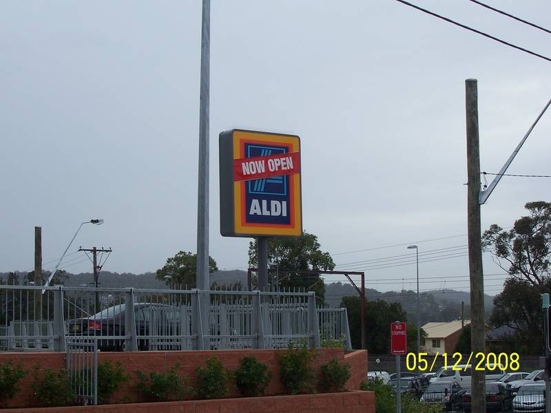 35 Nioka Street, Point Clare NSW 2250
