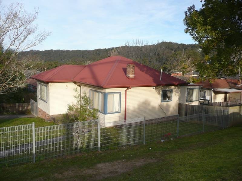 43 Dwyer Street, North Gosford NSW 2250