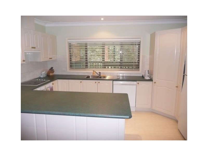 5 Larbonya Avenue, Wyoming NSW 2250