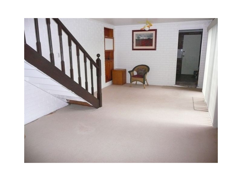 5 Larbonya Avenue, Wyoming NSW 2250