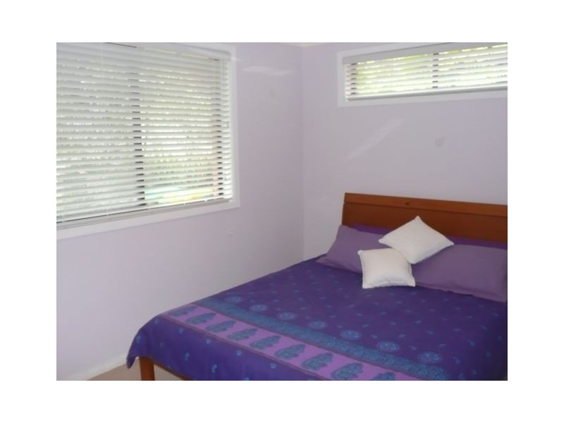 5 Larbonya Avenue, Wyoming NSW 2250