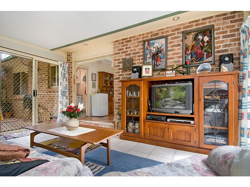 90 Blackbutt Street, Wyoming NSW 2250