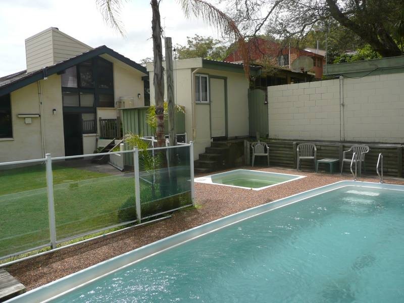 4 Greenslope Drive, Green Point NSW 2251