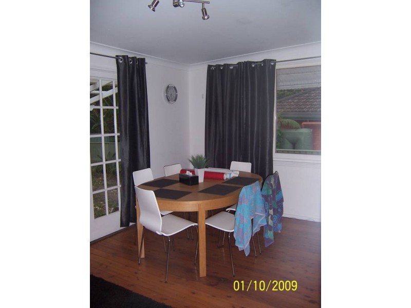 23 Golden Avenue, Point Clare NSW 2250