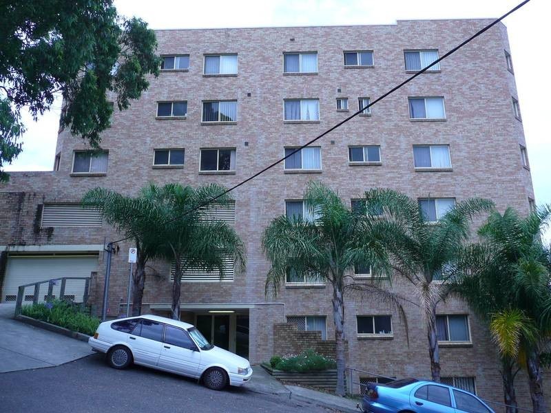 35/145 Faunce Street, Gosford NSW 2250
