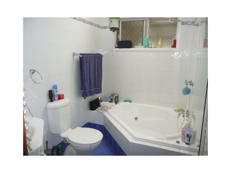 54 Bourbon Street, Wyoming NSW 2250