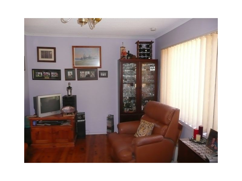 54 Bourbon Street, Wyoming NSW 2250