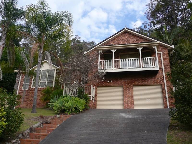 2 St Andrews Close, Green Point NSW 2251