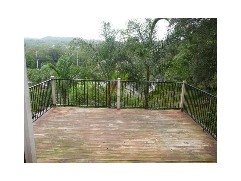 5 Dora Street, Lisarow NSW 2250