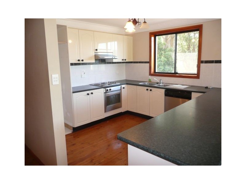 5 Dora Street, Lisarow NSW 2250