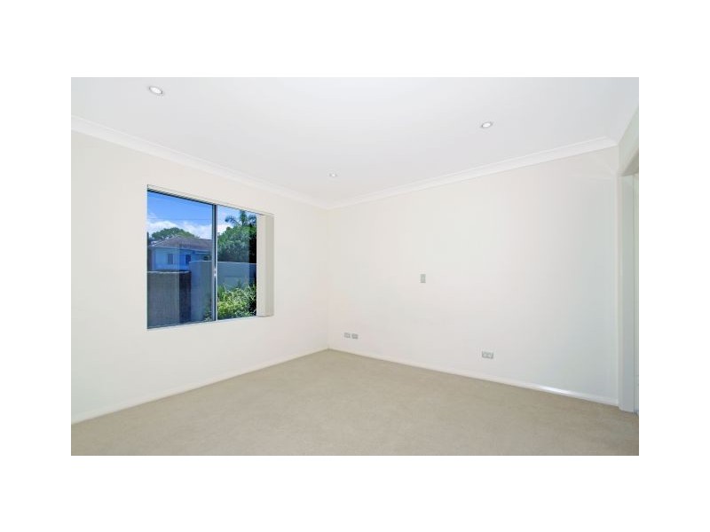 10/13-15 Moore Street, West Gosford NSW 2250