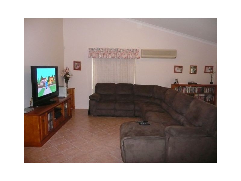2 Callistemon Close, Narara NSW 2250