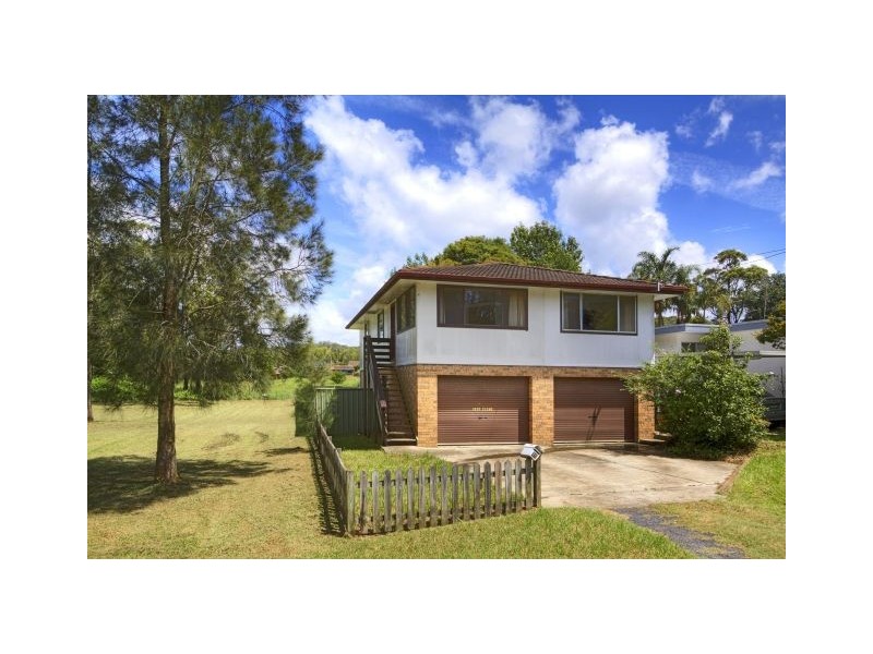 16 Nerissa Crescent, Erina NSW 2250