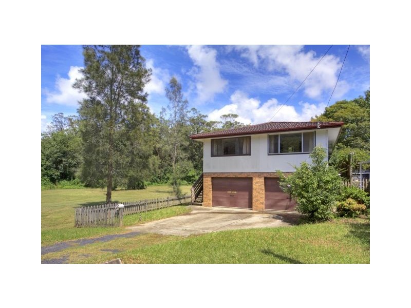 16 Nerissa Crescent, Erina NSW 2250