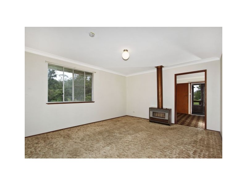 16 Nerissa Crescent, Erina NSW 2250