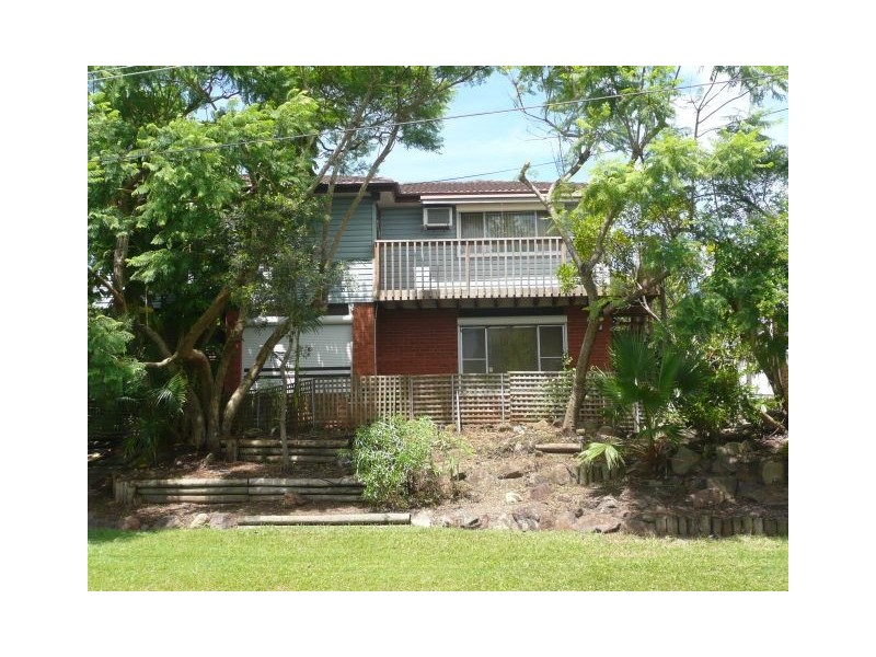 12 Bayside Drive, Green Point NSW 2251