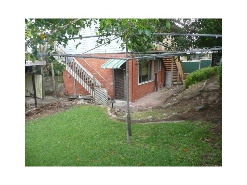 12 Bayside Drive, Green Point NSW 2251