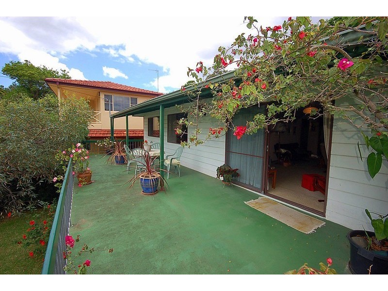 1 Duke Street, Point Frederick NSW 2250