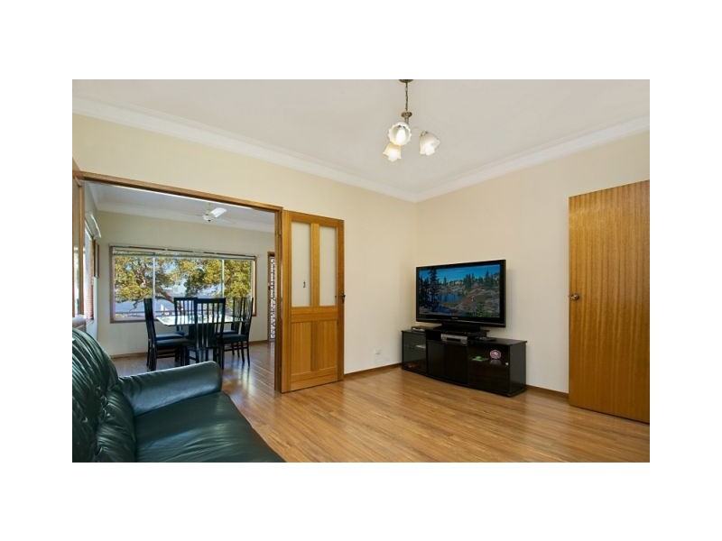 51 Victory Parade, Tascott NSW 2250