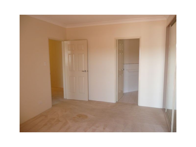 1/3-5 Shortland Street, Point Frederick NSW 2250