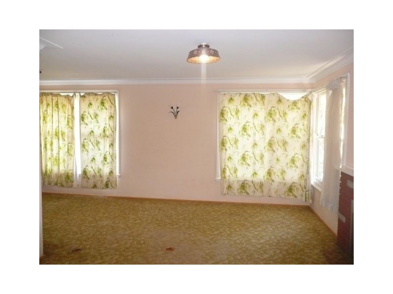 35 Henry Parry Drive, East Gosford NSW 2250