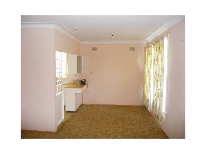 35 Henry Parry Drive, East Gosford NSW 2250