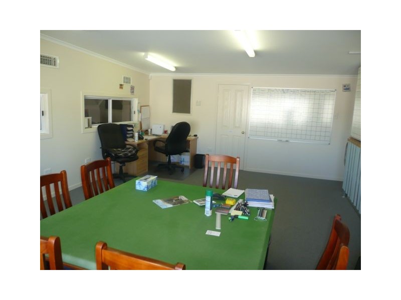 2/4 Enterprise Close, West Gosford NSW 2250