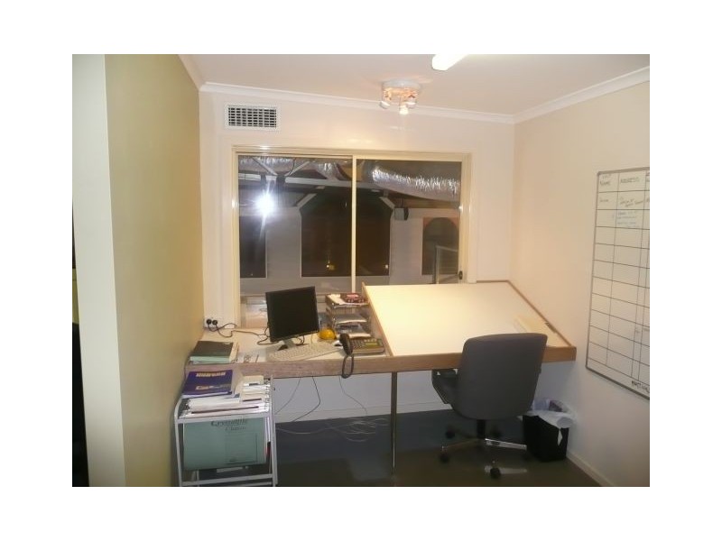 2/4 Enterprise Close, West Gosford NSW 2250
