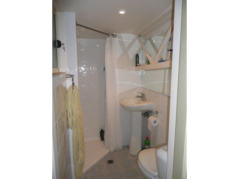 2/4 Enterprise Close, West Gosford NSW 2250