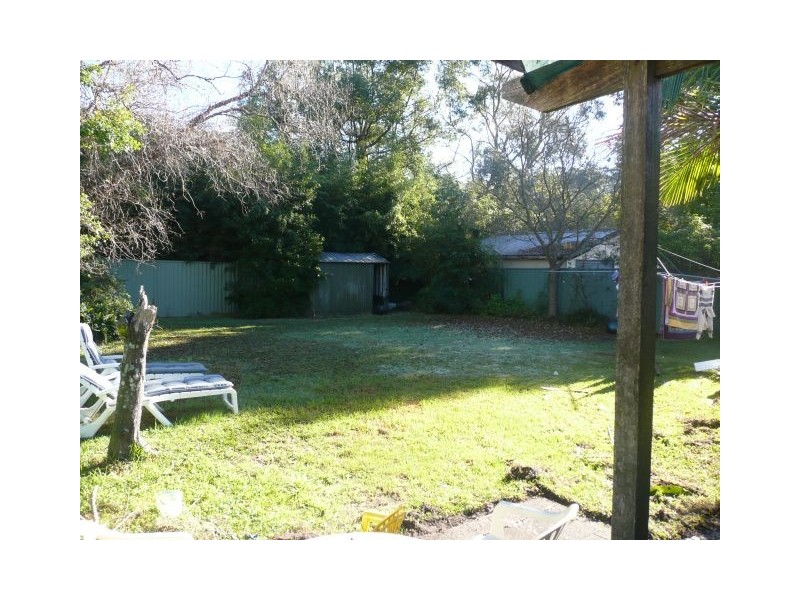 13 Dalton Street, Wyoming NSW 2250